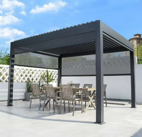 Aluminiowa pergola odporna na burz z zasłonami wałków automatycznych | Ostateczna ochrona wiatru