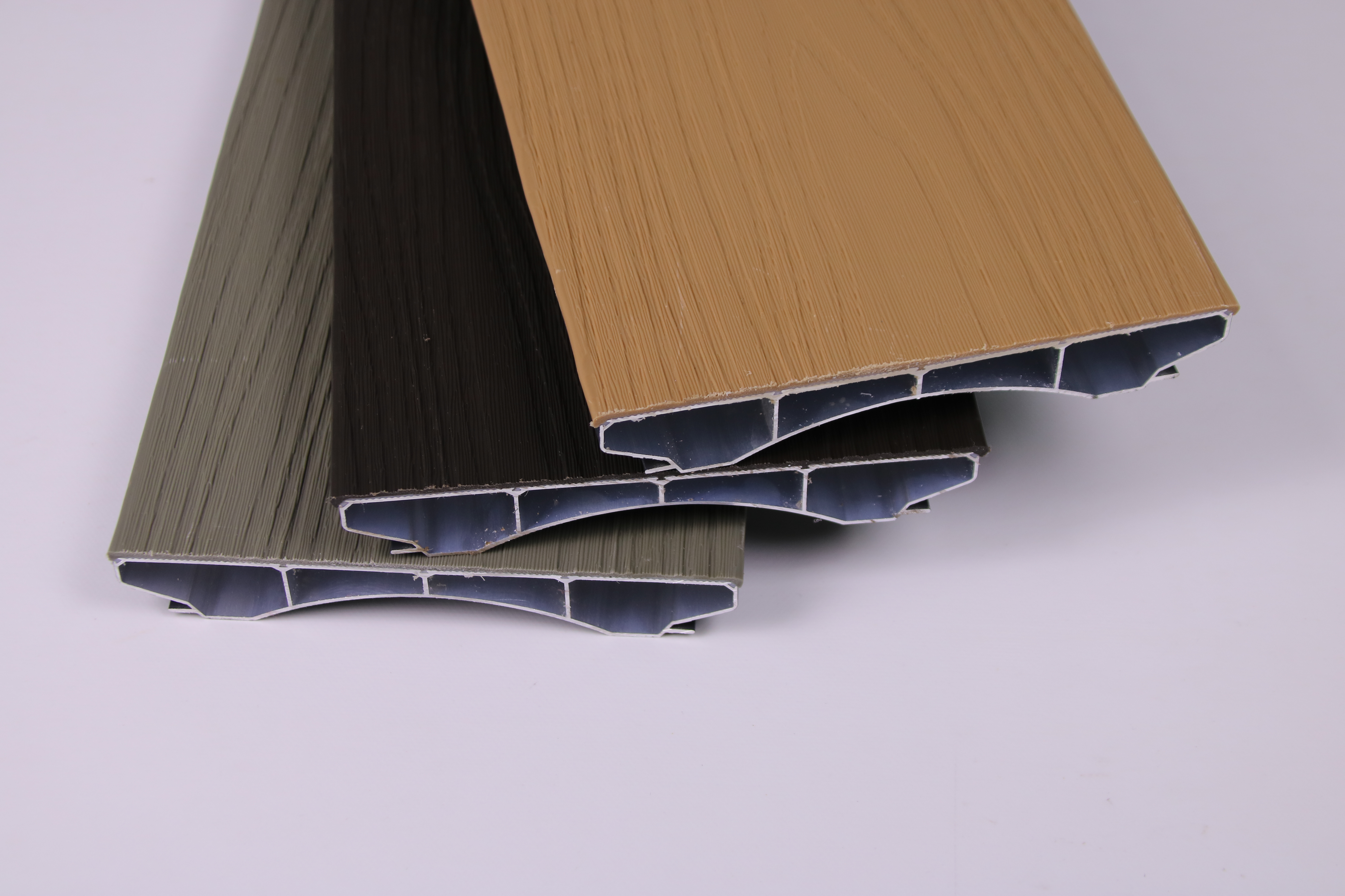 Easy-Clean Aluminum Decking: Quick Installation for Instant Outdoor Makeovers