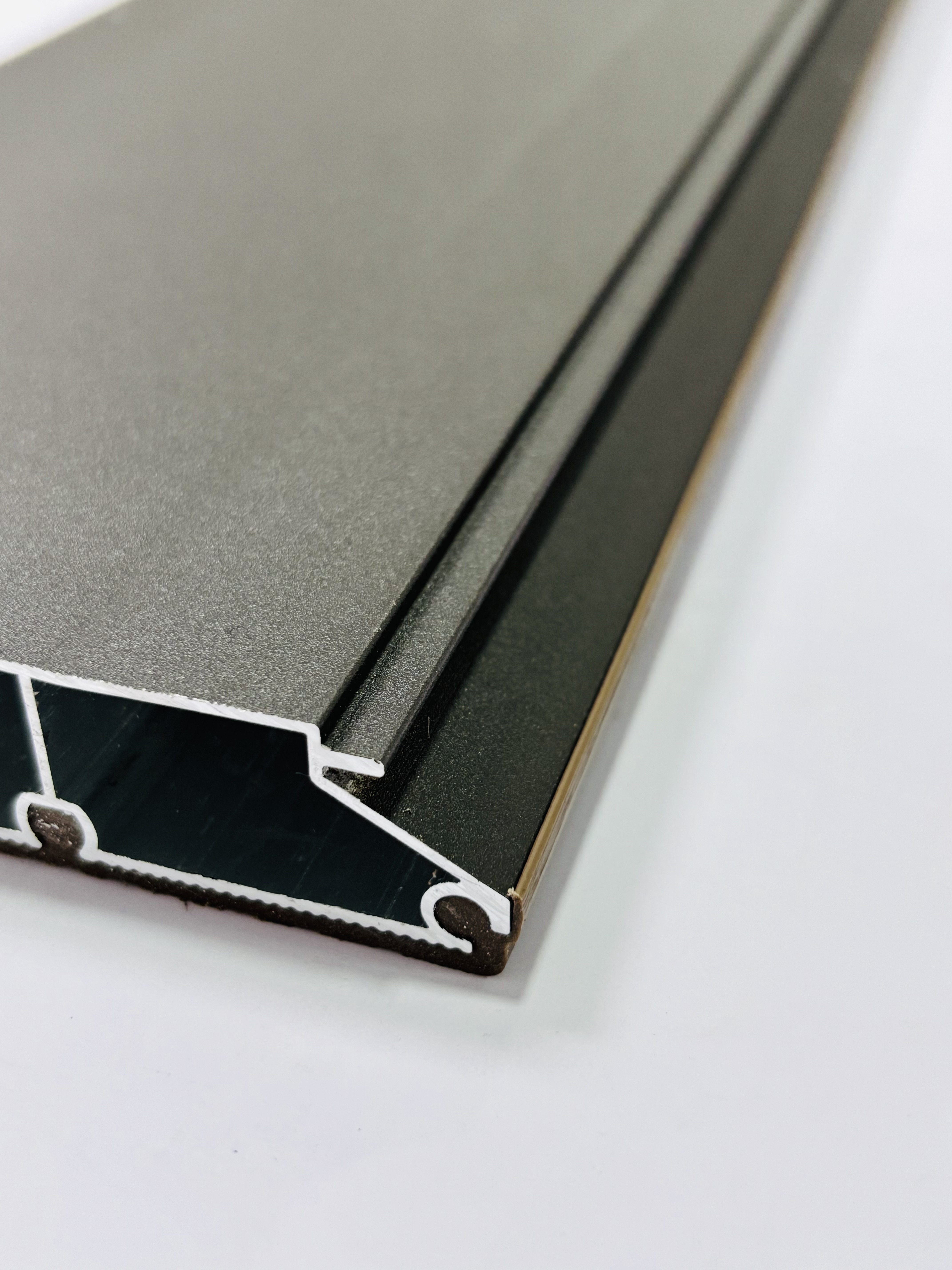 Eco-friendly and Durable Aluminum Alloy Decking for Long-Lasting Beauty