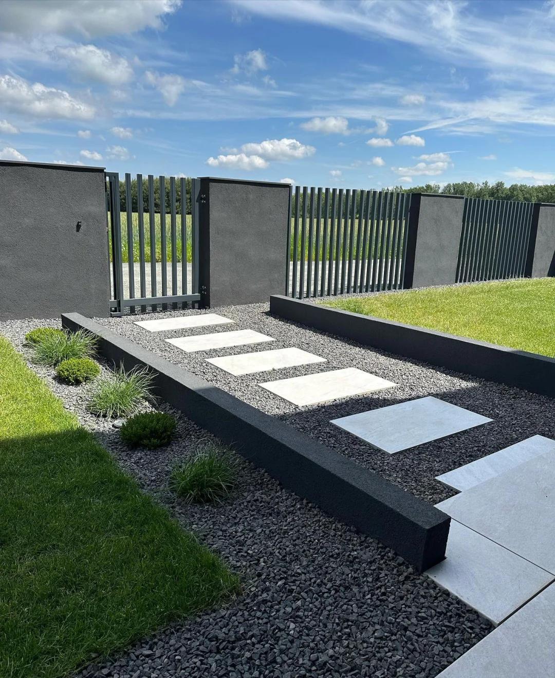 Aluminum Fence Project Example