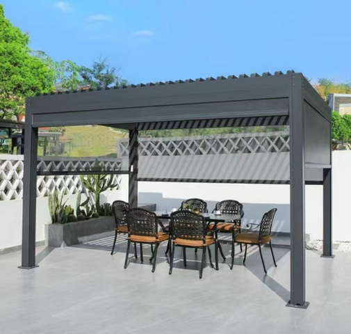 Aluminiowa pergola odporna na burz z zasłonami wałków automatycznych | Ostateczna ochrona wiatru