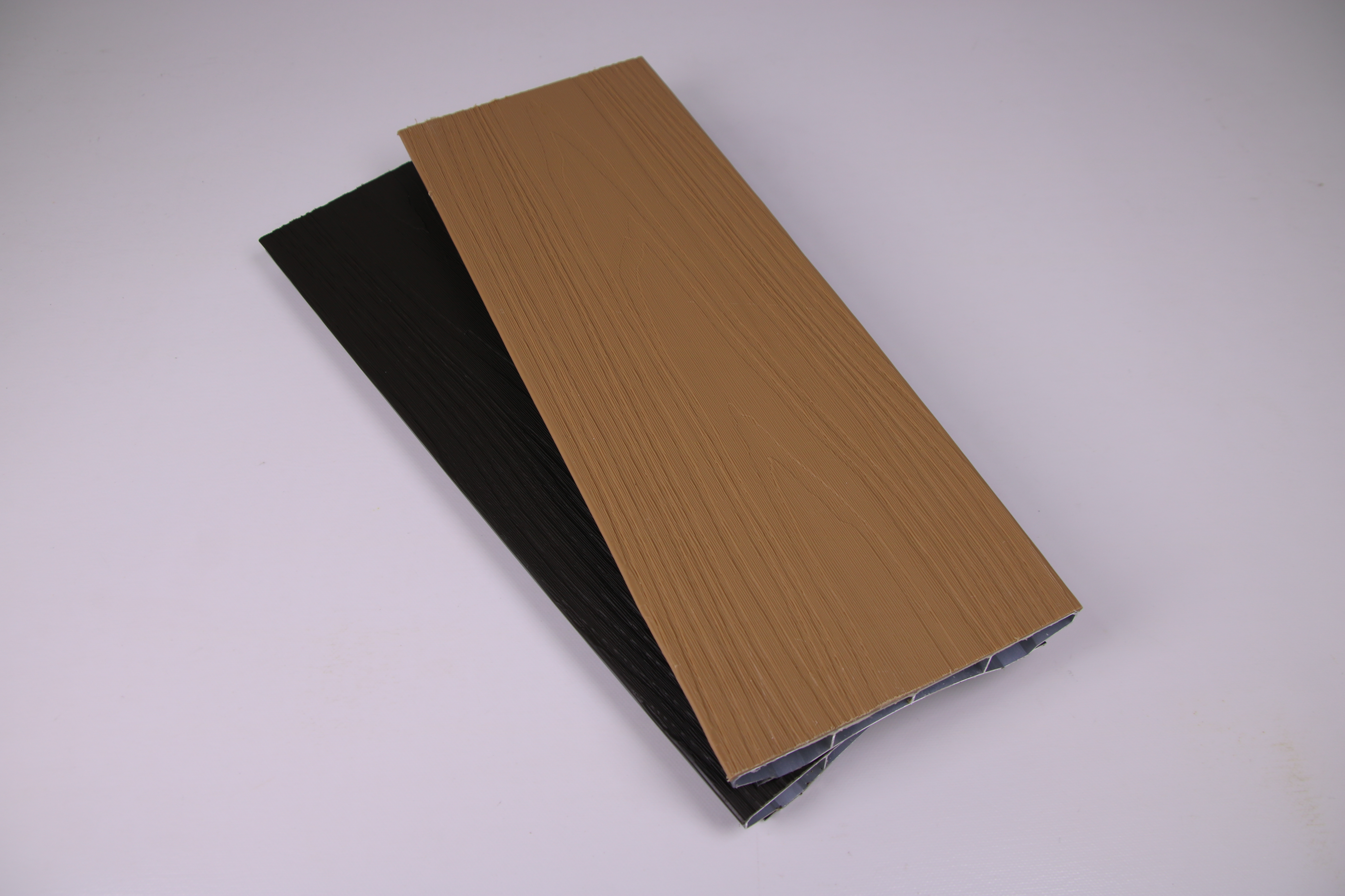 Easy-Clean Aluminum Decking: Quick Installation for Instant Outdoor Makeovers
