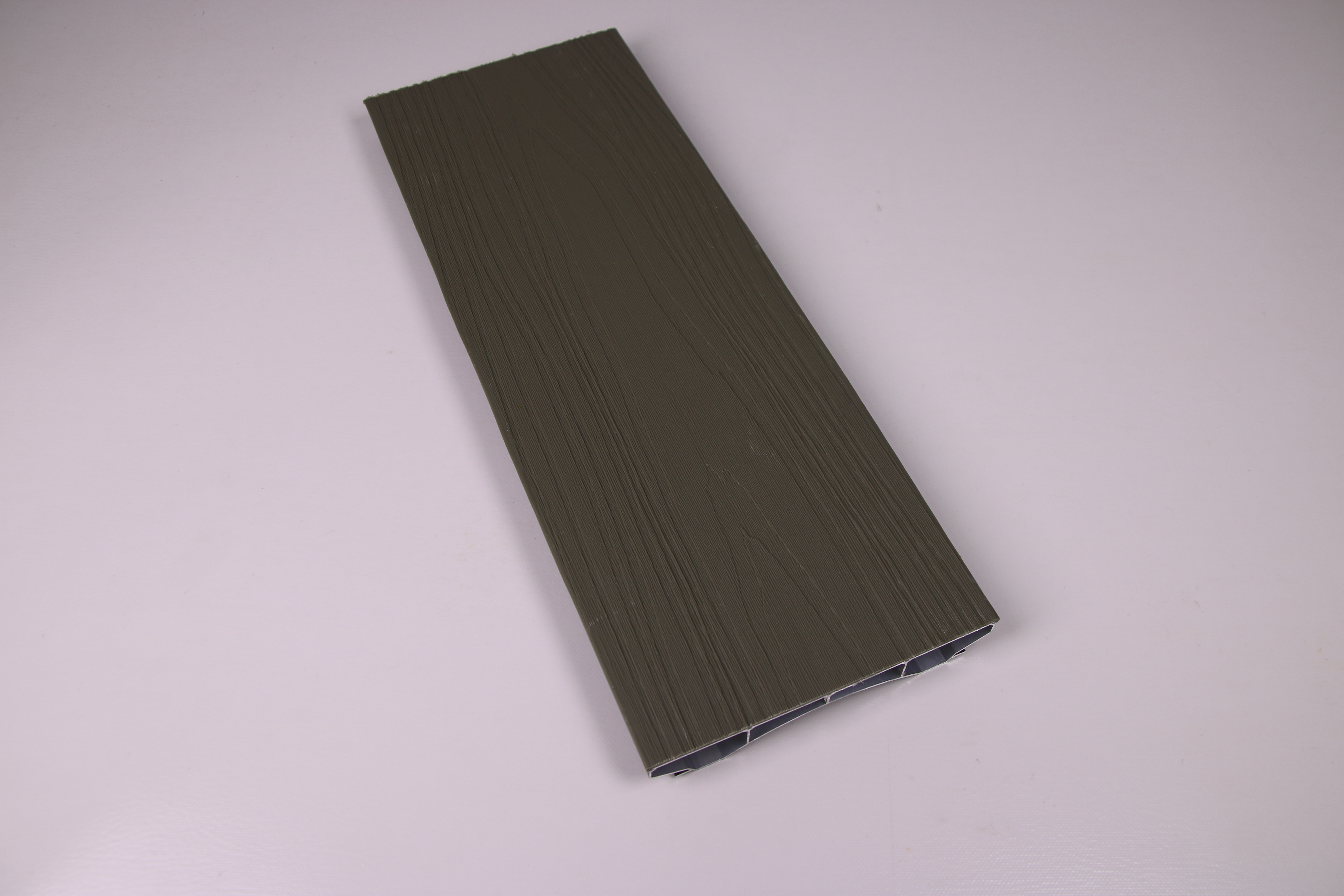 Easy-Clean Aluminum Decking: Quick Installation for Instant Outdoor Makeovers
