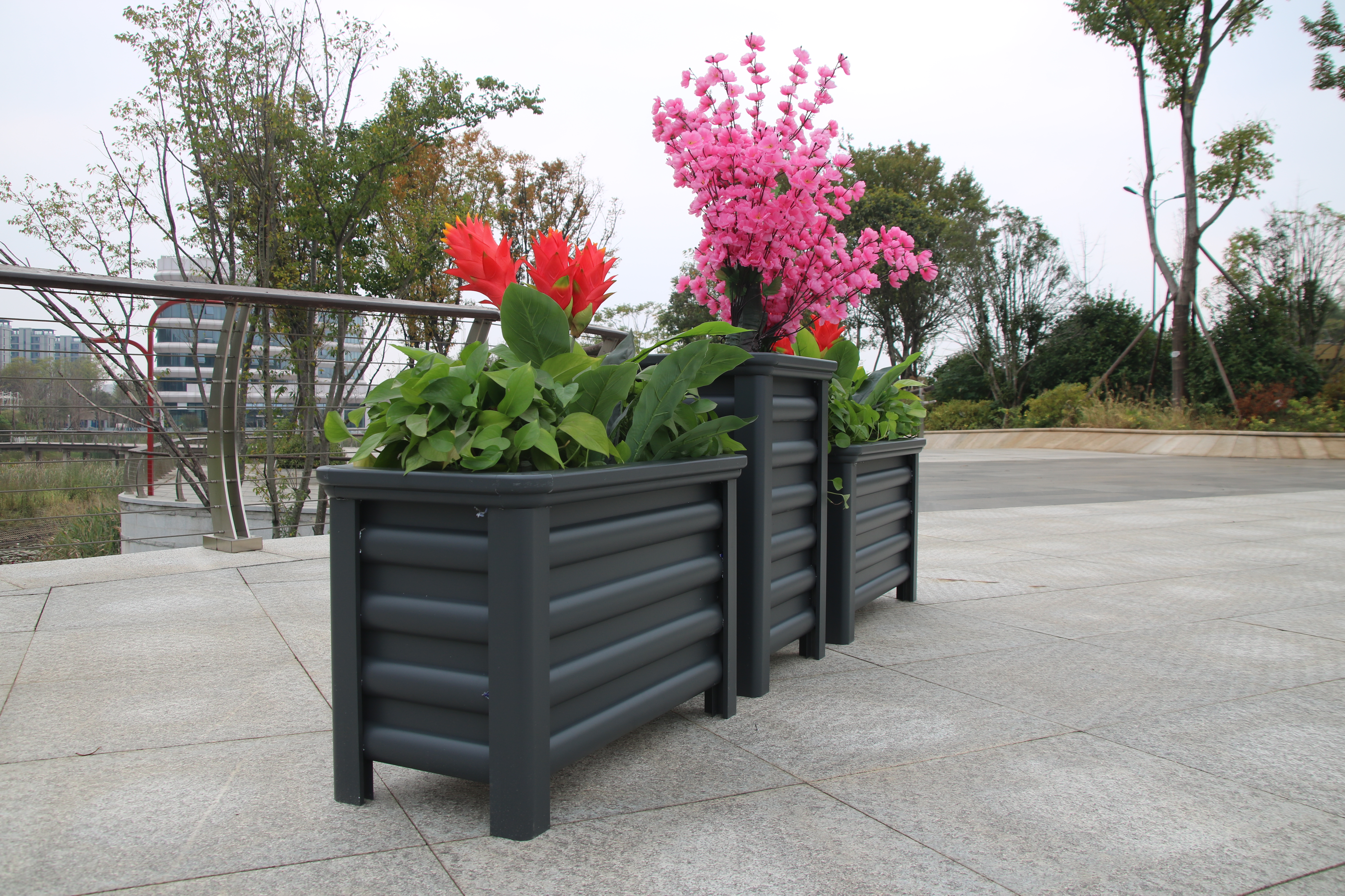 Design moderno corrosione resistente alla corrosione ed ecologica in lega di alluminio fioriera