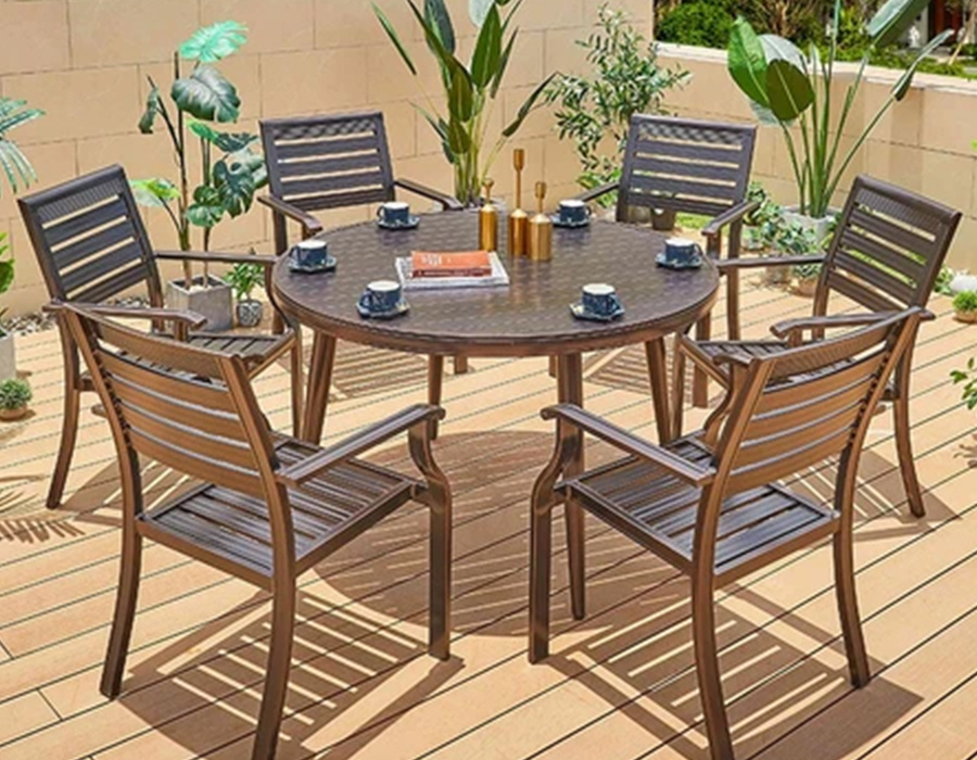 Aluminum Alloy Table And Chairs